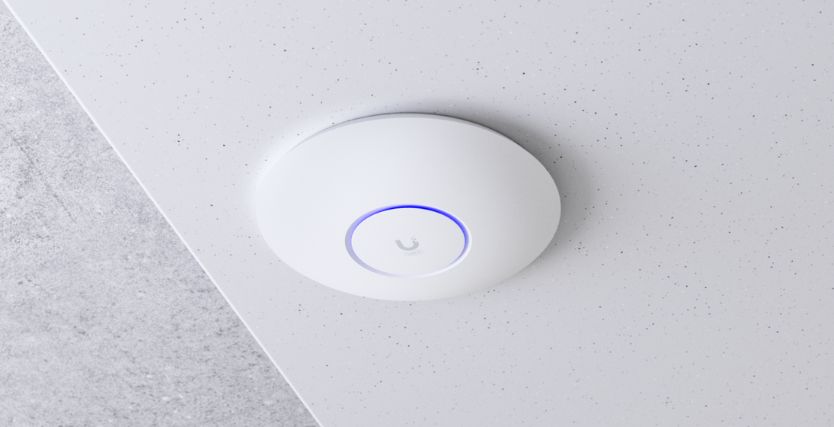 Ứng Dụng Wifi Ubiquiti UniFi U6 LR Vào Đời Sống