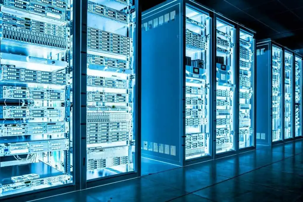 Hướng Dẫn Chi Tiết Cách Quản Lý Tủ Rack Gọn Gàng