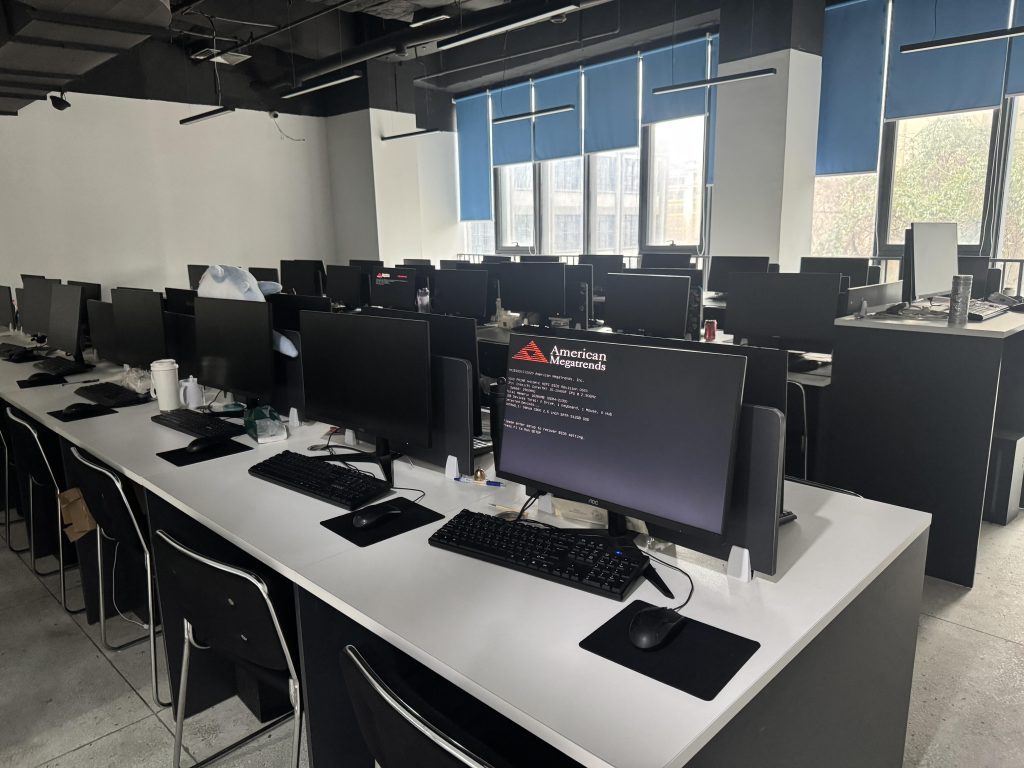 Giải Pháp Lắp Đặt Thiết Bị Trường Học Năm Học 2027 - 2028