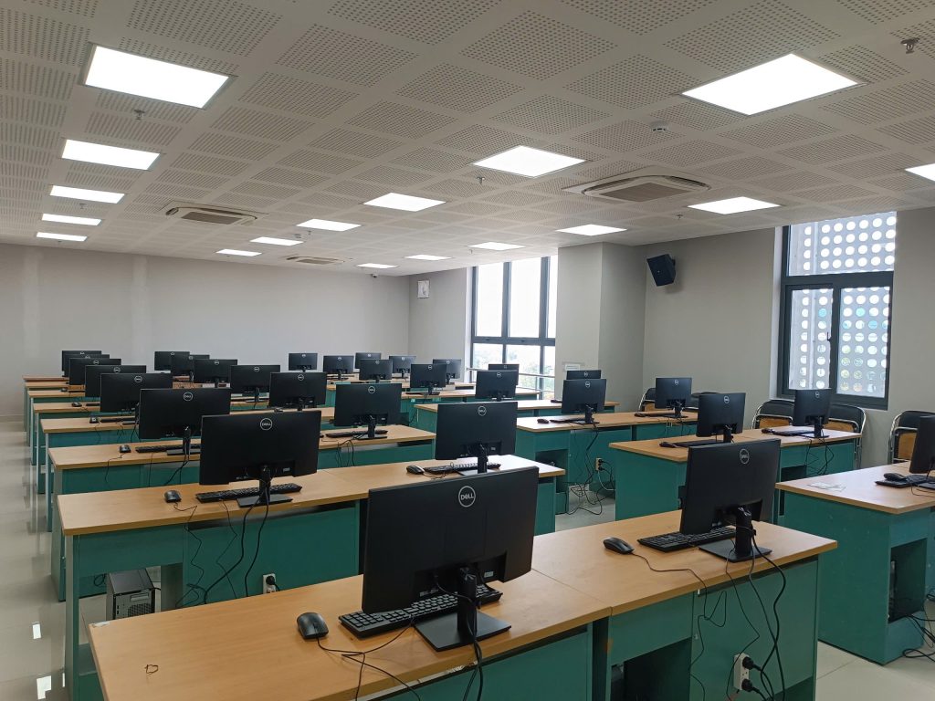 Giải Pháp Lắp Đặt Thiết Bị Trường Học Năm Học 2027 - 2028
